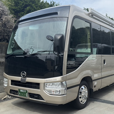 ロケバス車内イメージ｜01