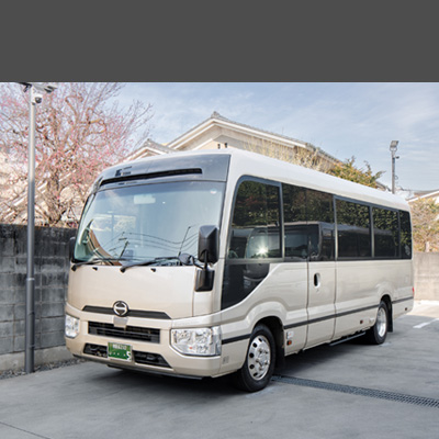 ロケバス車内イメージ｜BusType5