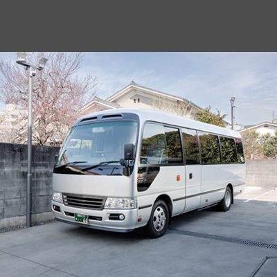 ロケバス車内イメージ｜BusTypeF